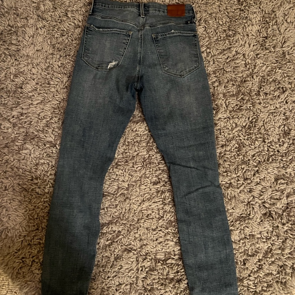 Lucky Brand, size 2 skinny jean, distressed